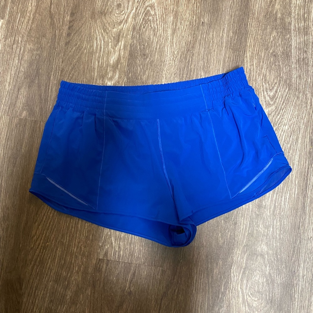 Lululemon Hotty Hot shorts 2.5” inseam